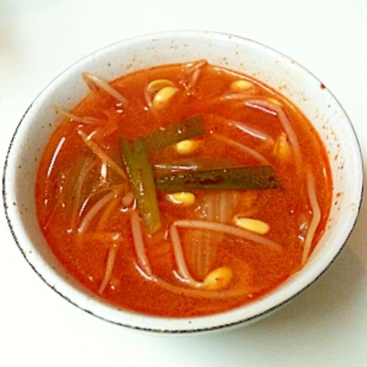 韓国風キムチもやしスープ